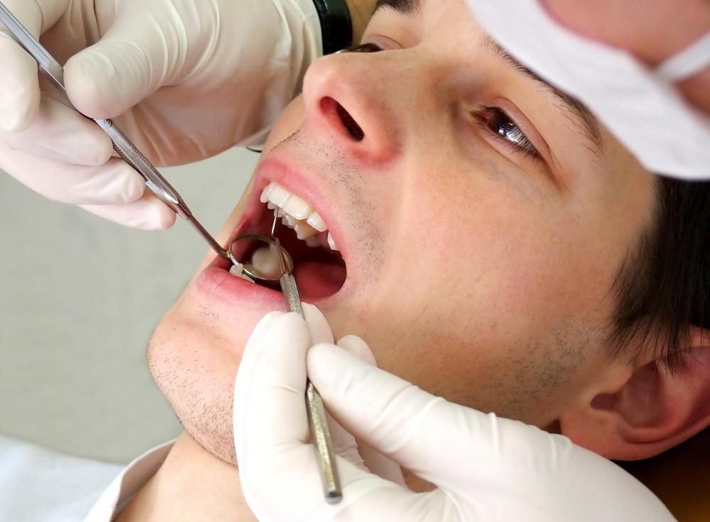Флюс зуба — что это такое, как выглядит, чем лечить и чем опасен?
